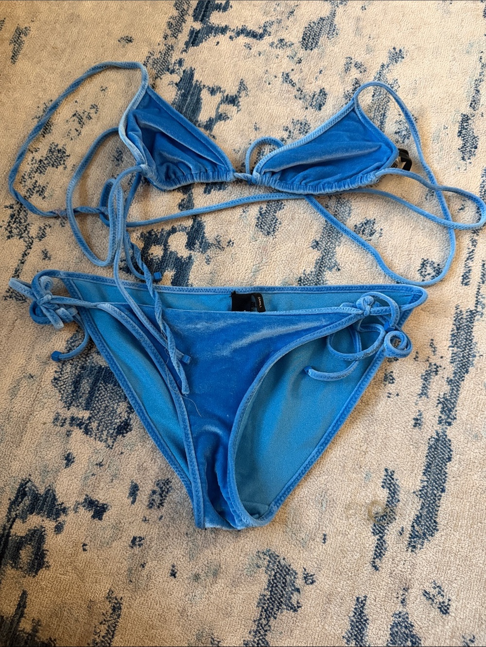 Triangl blue velvet bikini